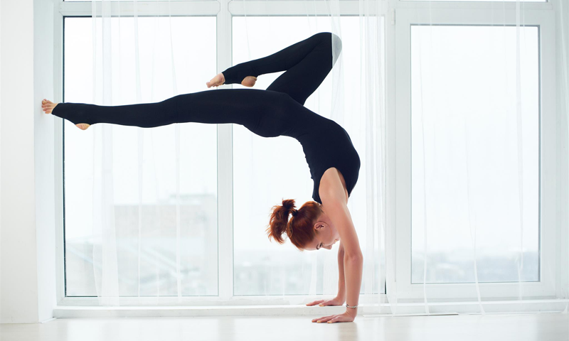 Les postures de yoga les plus impressionnantes | Ana Heart Blog